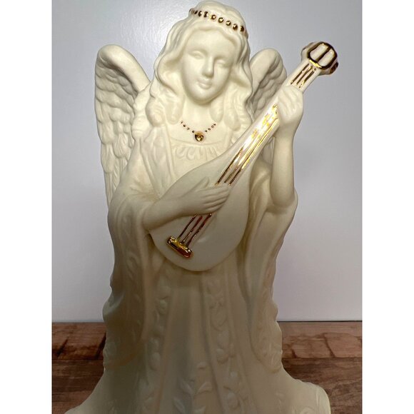Vintage Porcelain Angel With Mandolin Figurine - Picture 2 of 8